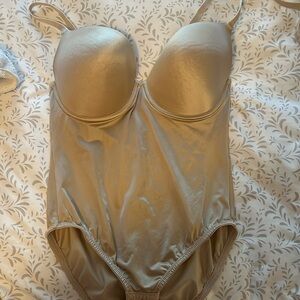 Maidenform Bodysuit-38-D